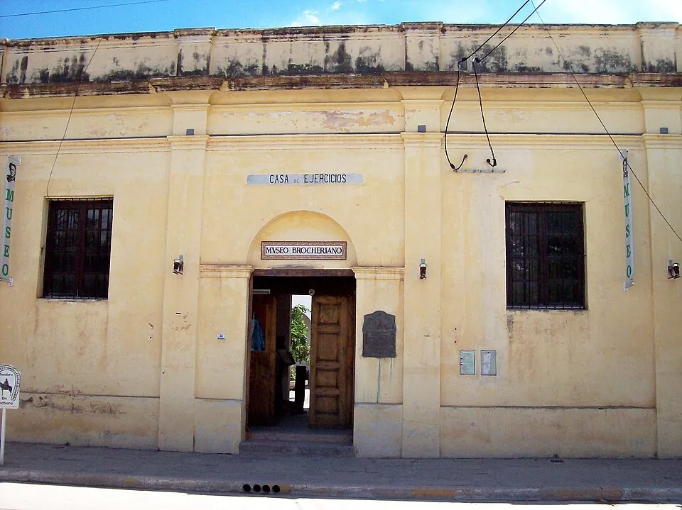Frente del Museo Brocheriano