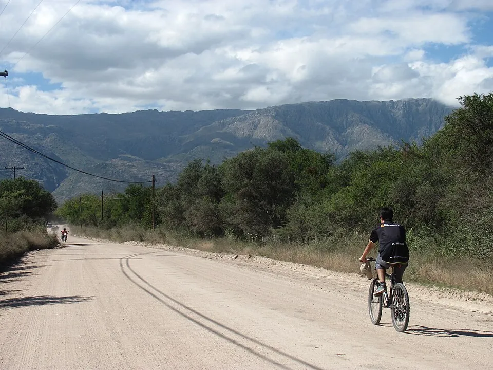 Camino al Museo Rocsen en Nono